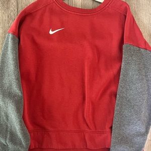 red/grey nike crewneck size L (free shipping!!!)